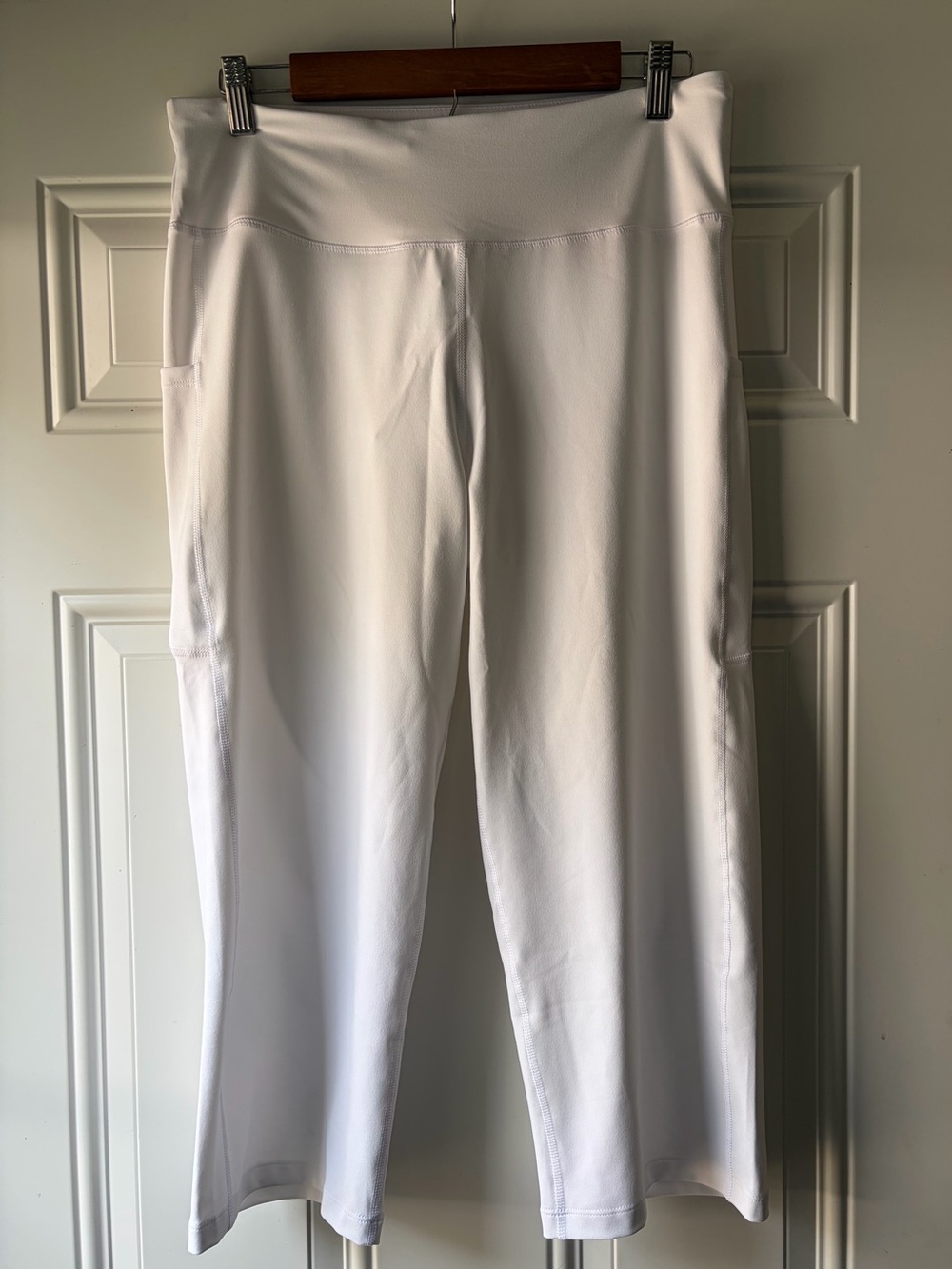 Baleaf White High-Rise Wide Leg Capris